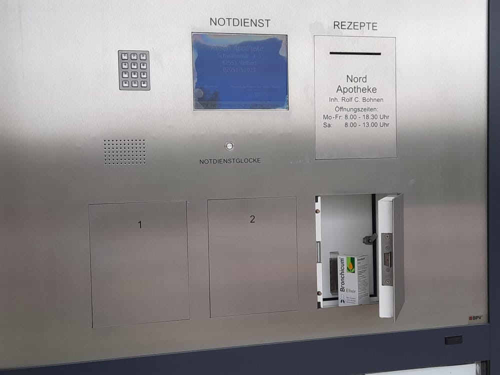 Abholfach am Eingang der Nordapotheke